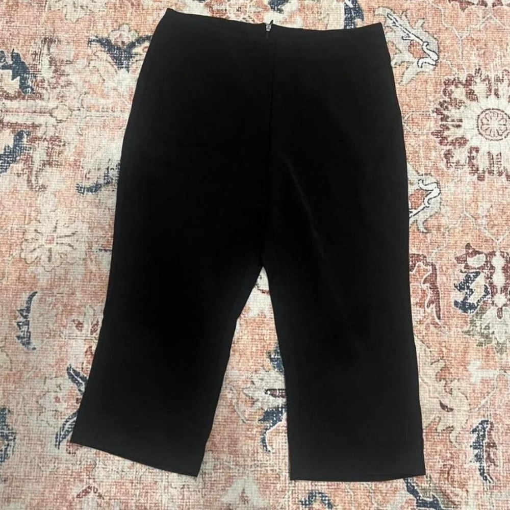 Black Capri Pants
